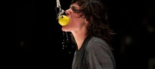 Faye Driscoll. Thank your for coming: Space. Copyright: Maria Baranova