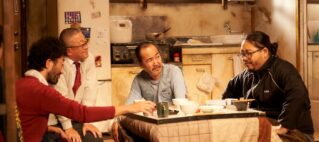 笑顔の砦 (Fortress of Smiles), Regie: Kuro Tanino, Foto: Shinsuke Sugino